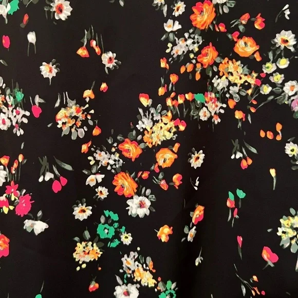 H&M Defined Shoulder Floral Black Women's Blouse XS - Picture 3 of 5